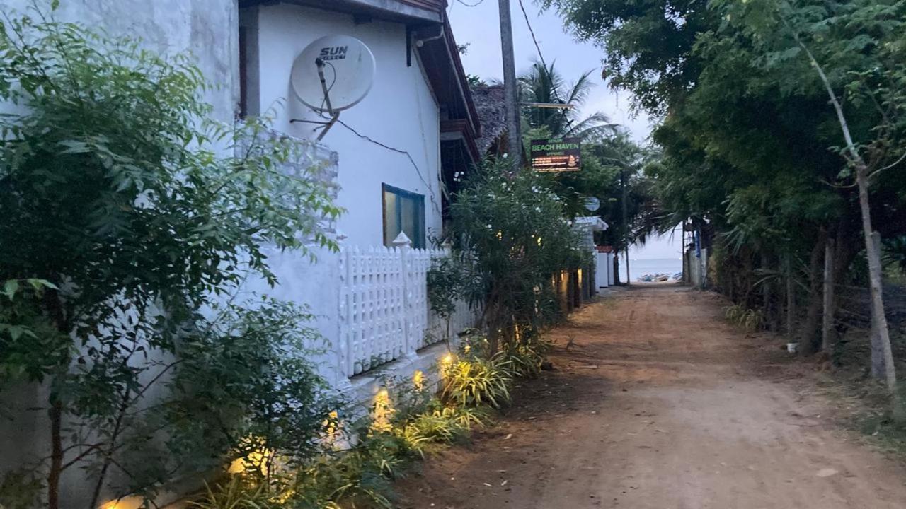 Ceylon Beach Haven Uppuveli Trincomalee Exterior foto