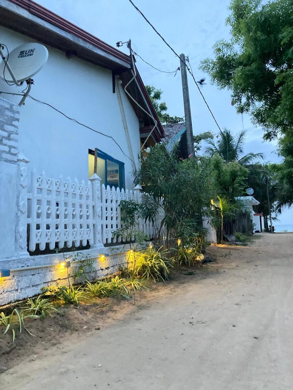 Ceylon Beach Haven Uppuveli Trincomalee Exterior foto